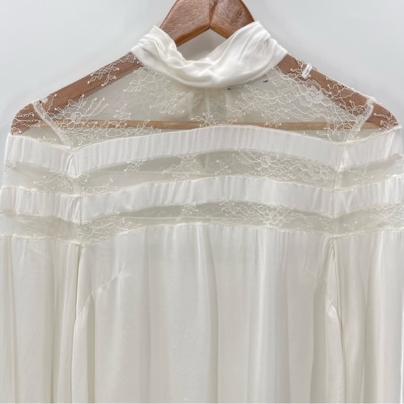 Sandro Paris Mirtylles White Floral Lace Viscose Satin Blouse Size Small - Picture 4 of 16